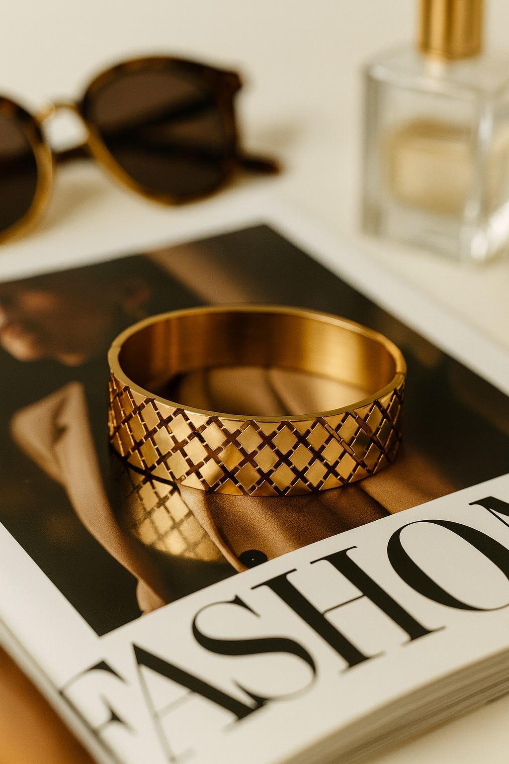 Golden Belt Cuff – Chic & Sleek