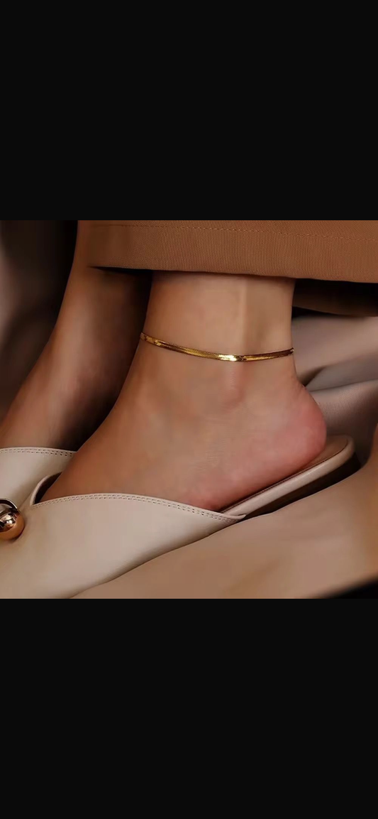 Minimal Snake Chain Anklet – Elegant Gold Finish