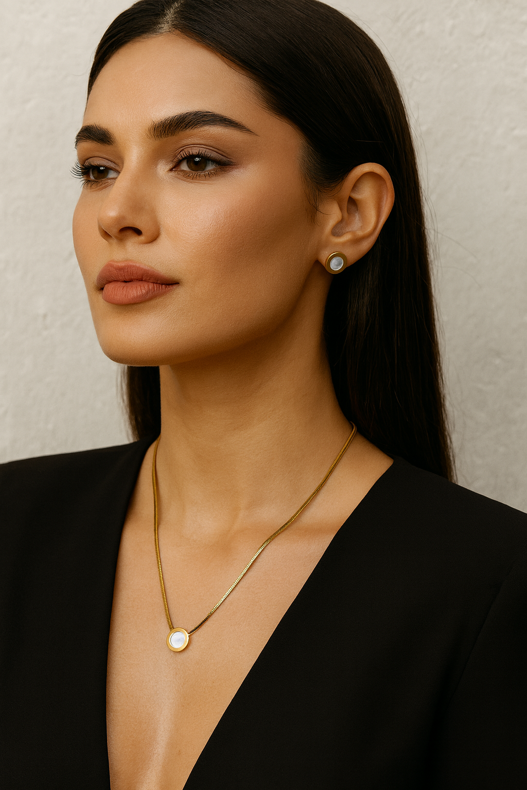 Roman Circle Marble Necklace & Studs Set – Black & White Variants